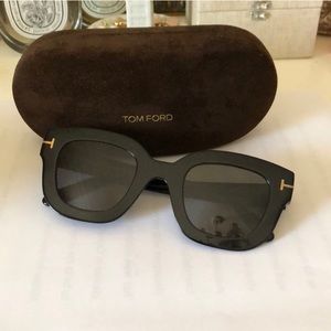 Authentic Tom Ford “PIA” sunglasses !